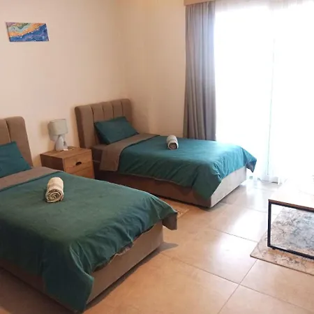 Royal Life Poseidon Residences Long Aparthotel *