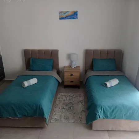 Royal Life Poseidon Residences Long Appart hôtel