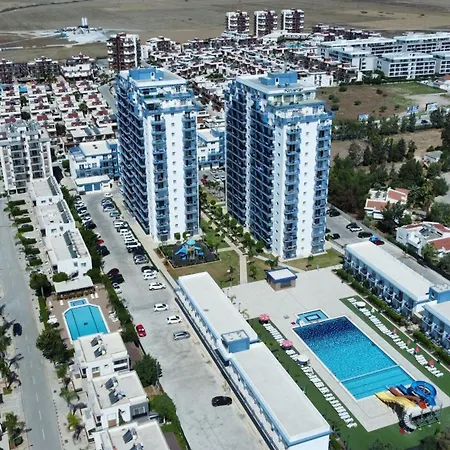 Royal Life Poseidon Residences Long Appart hôtel